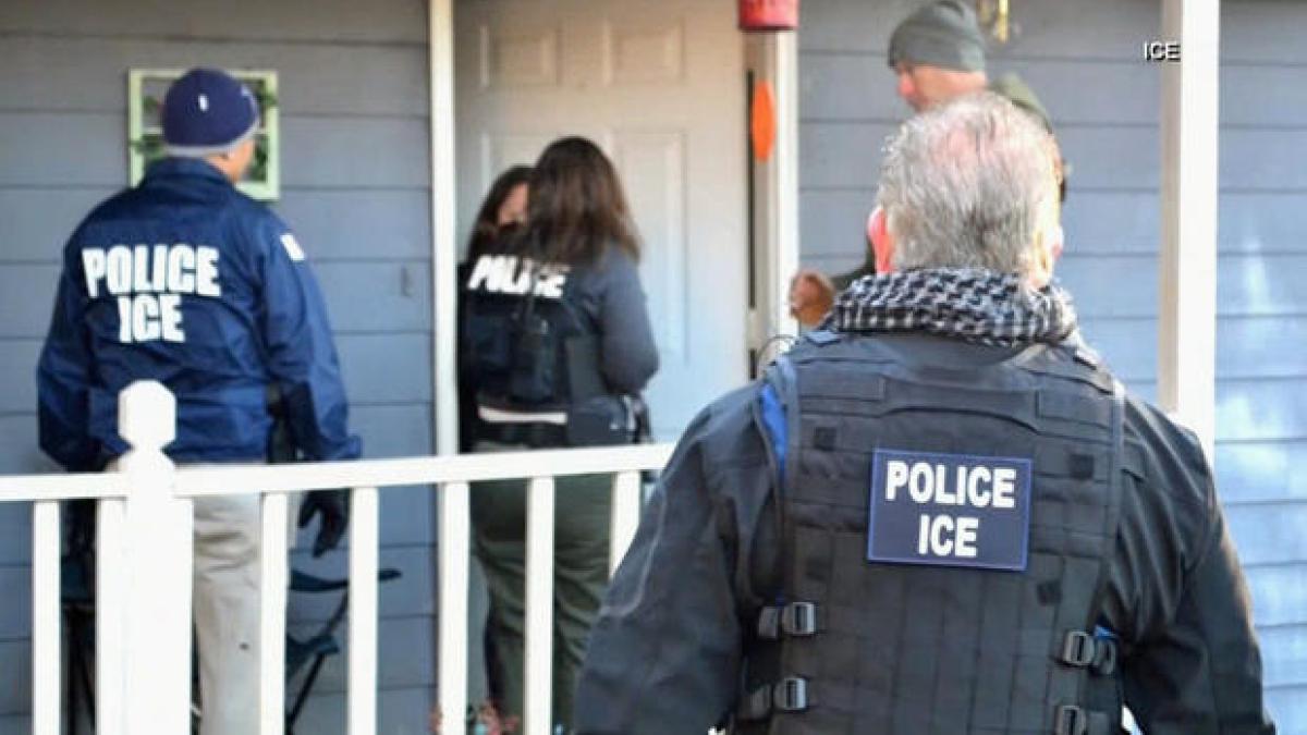 SANTIA+ICE+RAIDS+FOLO+PKG+  +00005828  WNBC  000000015049431 